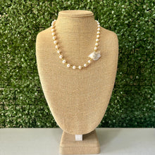 Load image into Gallery viewer, "Luminous Elegance Pearl" - Necklace