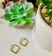 Load image into Gallery viewer, "Unadorned" earrings