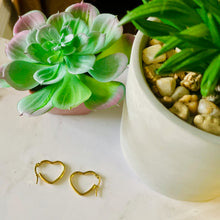 Load image into Gallery viewer, "Unadorned" earrings